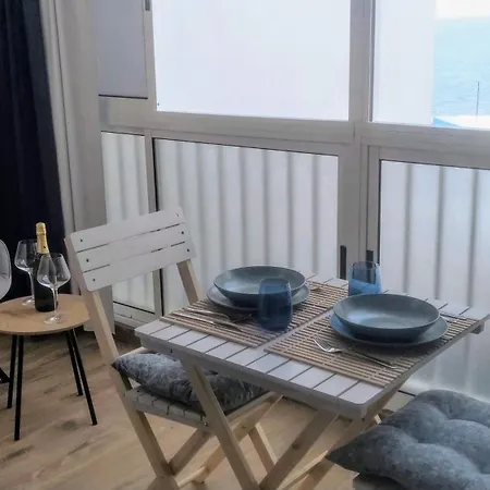 Tide's Embrace & Natural Pool